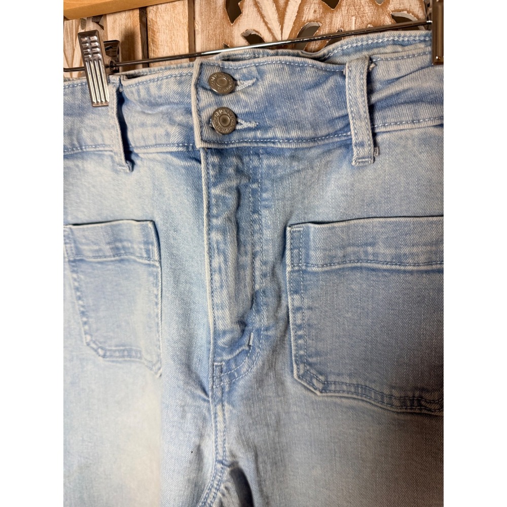 Old Navy Extra Sky-Hi Wide Leg Jeans Light Wash Patch Pocket Size 6 - Picture 3 of 9